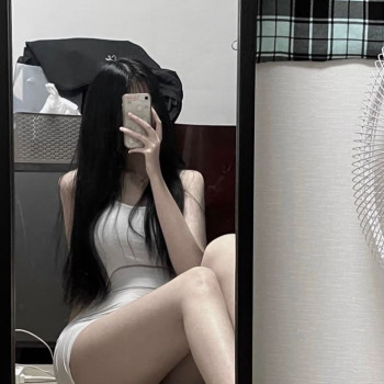 거울보며 셀카