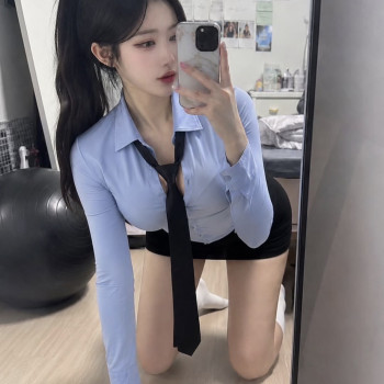 거울 셀카 누나