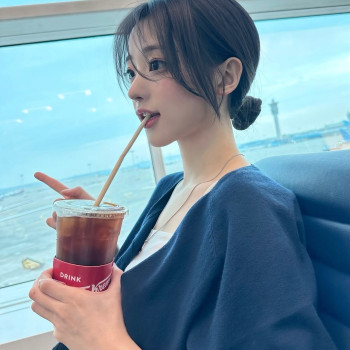 QWER 히나