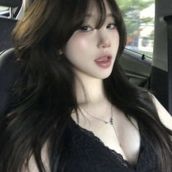 차 안에서 셀카